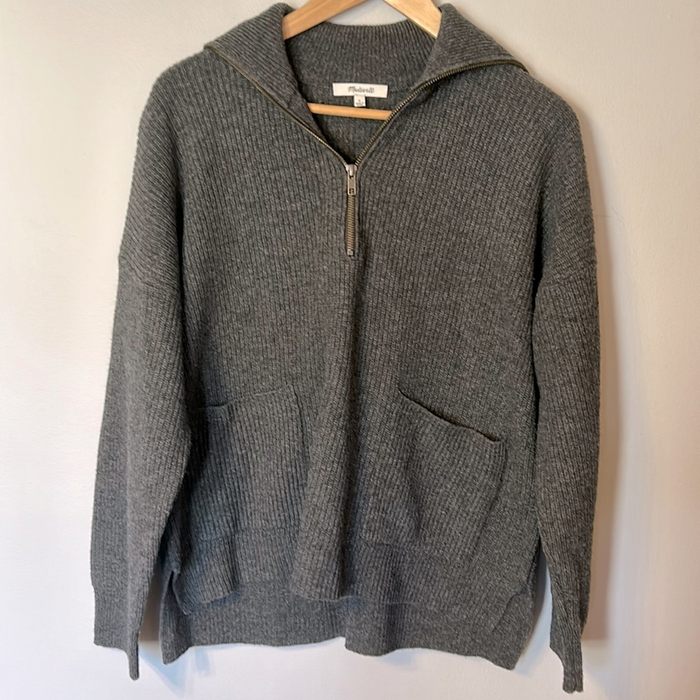 Madewell 1/4 zip sweater with front patch pockets, excellent condition.